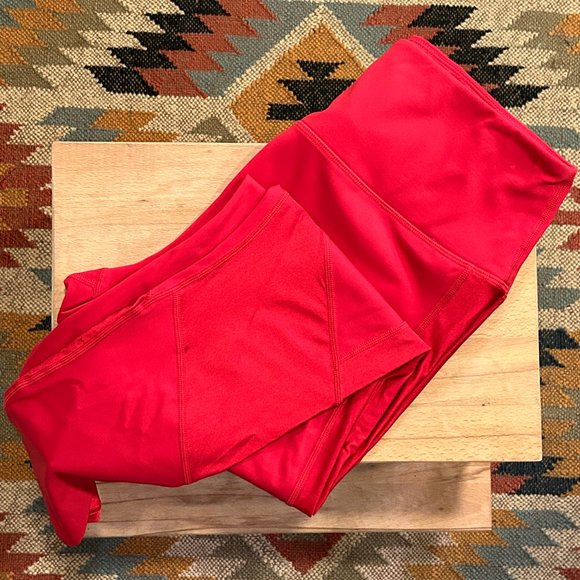 ALALA PEAK TIGHT IN RUBY - SZ. M - Picture 9 of 11